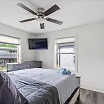 2Br Haven 306C Close To Charlottes Uptown